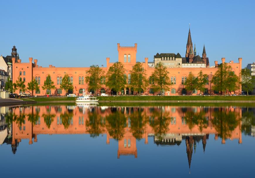 Ministerien in Schwerin werden zum Beratungsfall