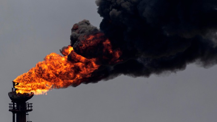 Eilmeldung Top -Thema Bundesregierung Habeck ruft Frühwarnstufe des Notfallplans Gas aus