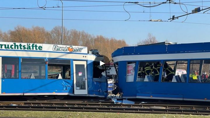 Rostock: 26 Verletzte nach Zusammenstoß von zwei Straßenbahnen
