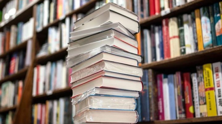 Verlage in MV erhöhen Preise: Bücher werden teurer