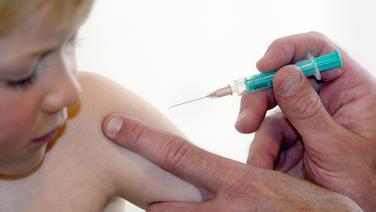 Lauterbachs Wirbel um die 4. ImpfungMit neuer Empfehlung macht die Stiko das Impf-Wirrwarr perfekt