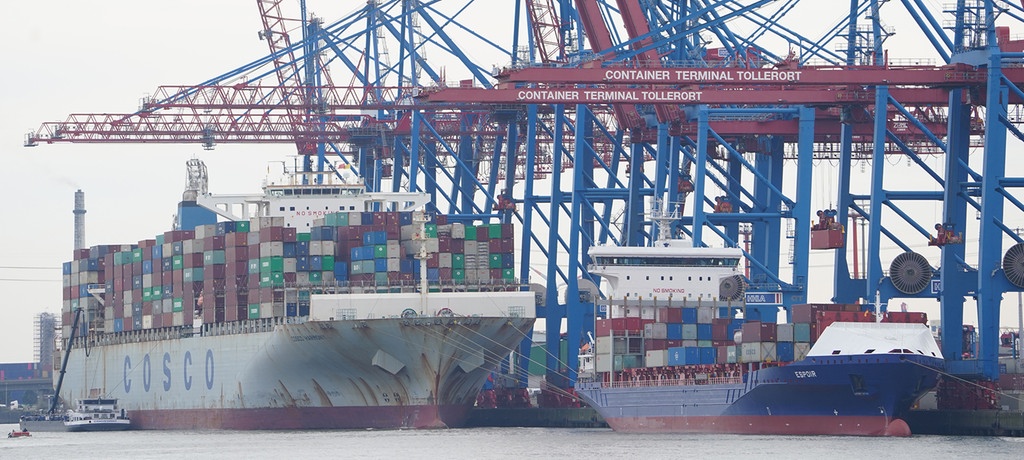 Hamburger Hafen Kompromiss soll Cosco-Einstieg ermöglichen