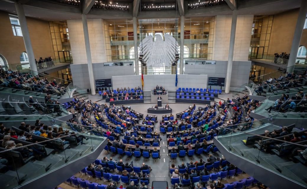 Bundestag stimmt für umstrittenes neues Wahlrecht