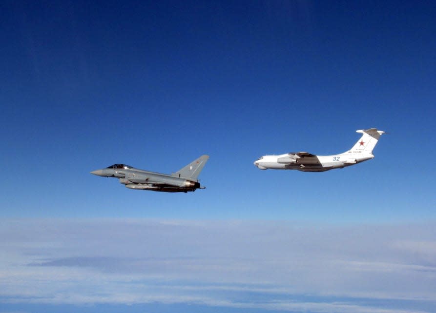 Luftwaffe fängt vier russische Flugzeuge über Ostsee ab