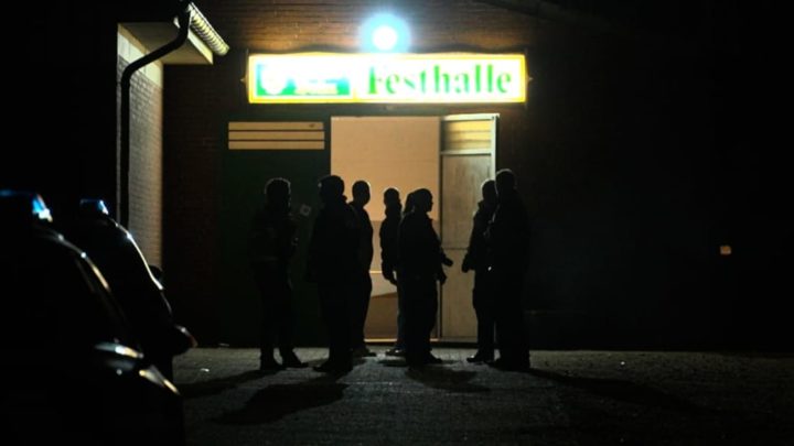 Zeugen-Aussagen im Fall Bramsche – Schon auf der Party war der Verdächtige „auffällig nah“ beim Opfer