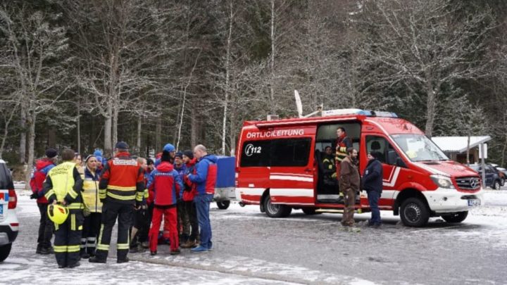 Zwei Tote nach Absturz von Kleinflugzeug im Bayerischen Wald