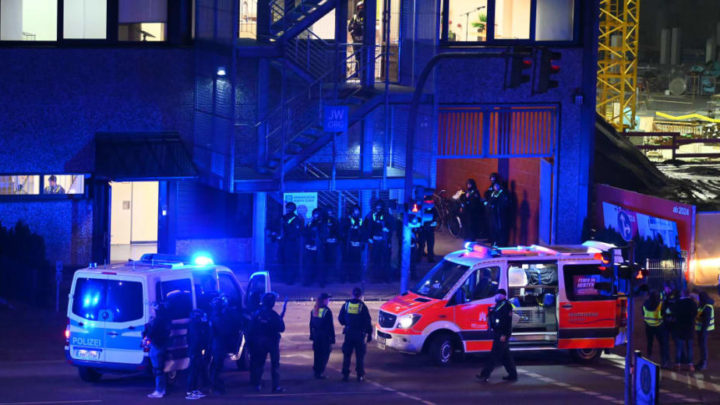 Polizei bestätigt acht Tote nach Schüssen in Hamburg  – Tote und Verletzte bei Zeugen Jehovas