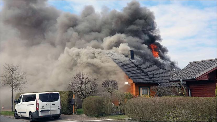 Einfamilienhaus in Poppendorf abgebrannt – technischer Defekt?