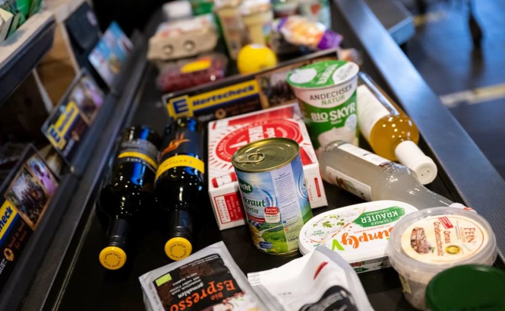 Inflation sinkt – doch Lebensmittel verteuern sich drastisch