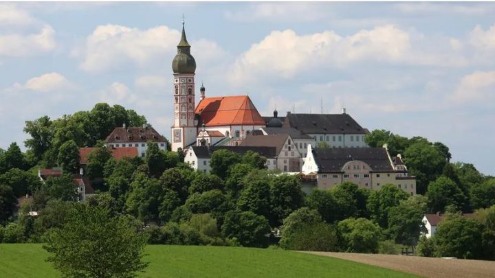 Klausur im Kloster Andechs – Wie die CSU die AfD rechts liegen lassen will