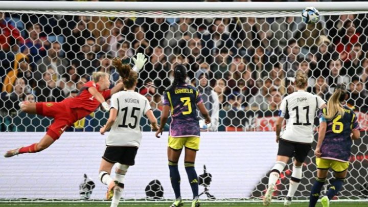 Irre Schlussphase Erst Popp, dann Schock – Deutschland verliert gegen Kolumbien