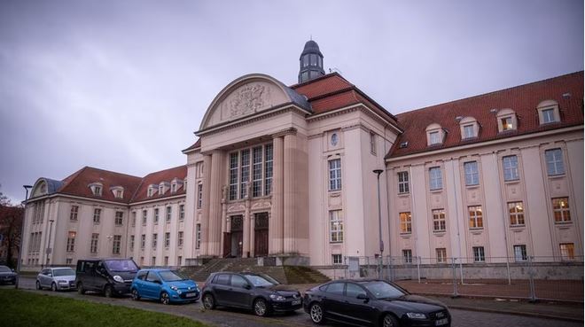Urteil in Schwerin: Lebenslange Haft für Vater wegen Mord an Sohn