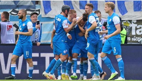 Spieltag 2 – Irre Nachspielzeit: Hansa Rostock siegt bei der SV Elversberg