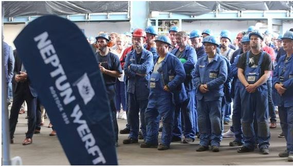 Tarifvertrag für Neptun Werft: 35-Stunden-Woche ab 2024