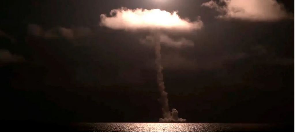 Nukleare Abschreckung Russland startet Interkontinentalrakete von neuem Atom-U-Boot