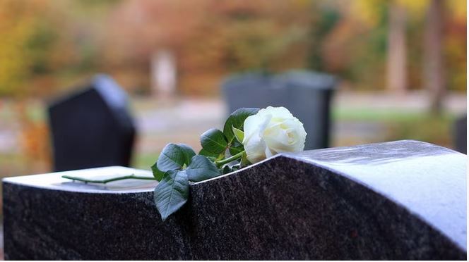Der “stille Gedenktag”: Welche Bedeutung hat der Totensonntag?